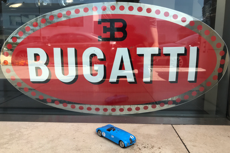 Illustration for article titled French Friday: Bugatti's Last Stand